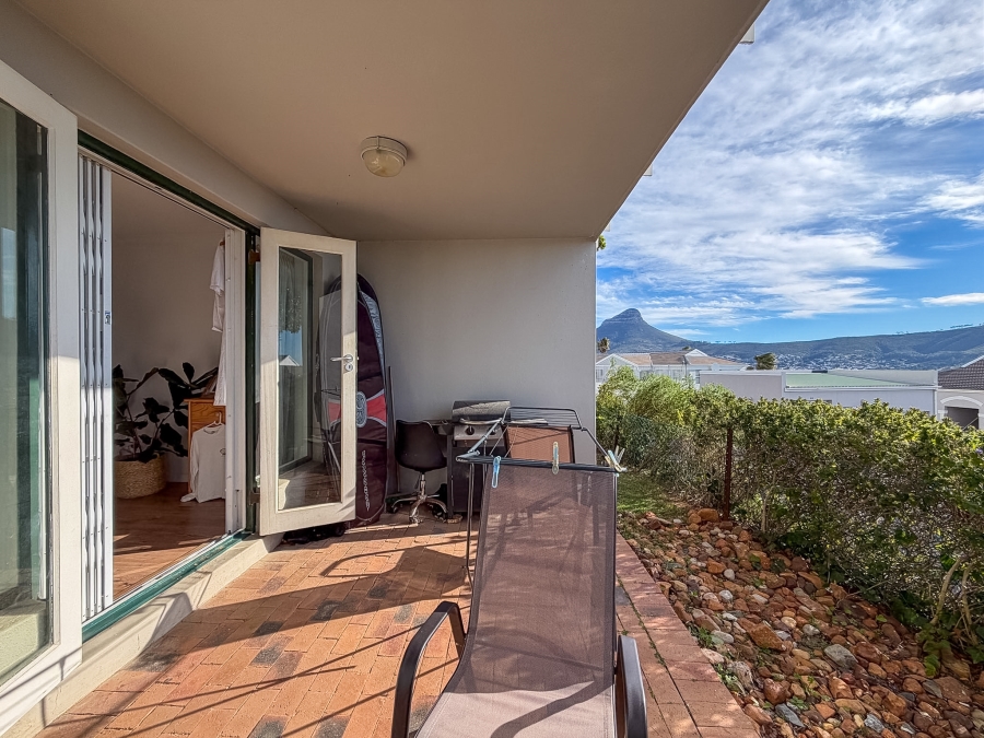 2 Bedroom Property for Sale in Vredehoek Western Cape